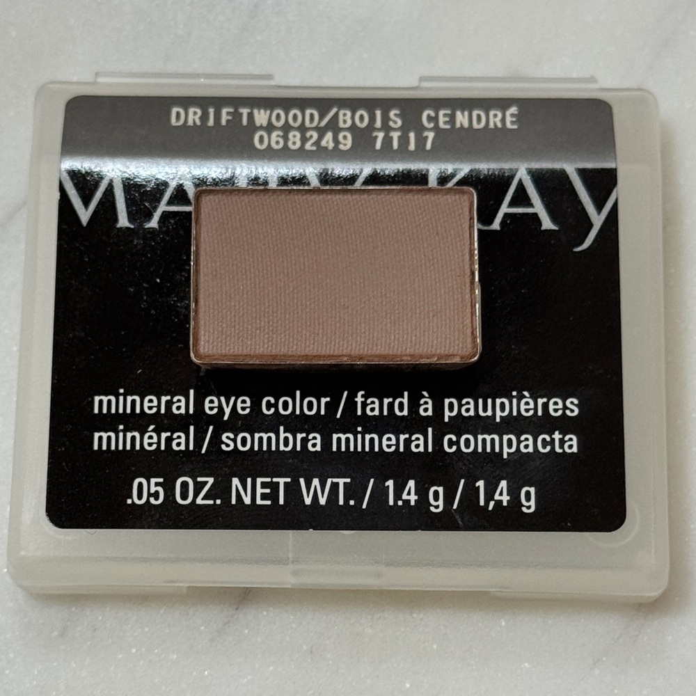 Mary Kay Mineral Eye Color - Driftwood (matte)